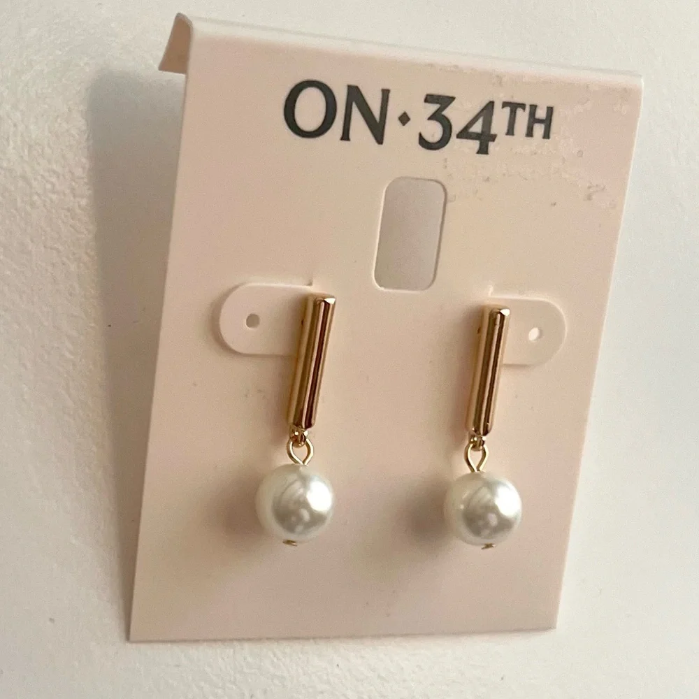 🆕 Imitation Pearl Drop & Gold Tone Earrings